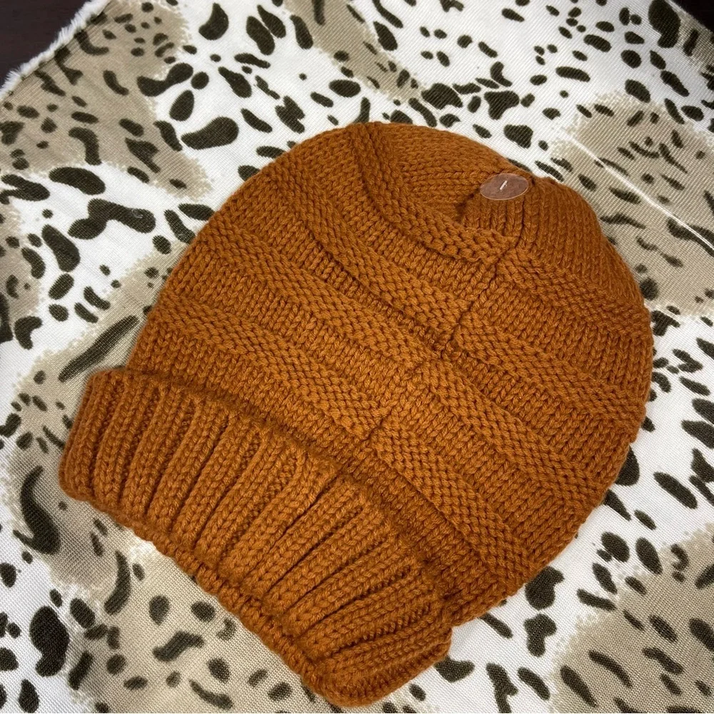 C.C  slouchy Knit Beanie - burnt Orange